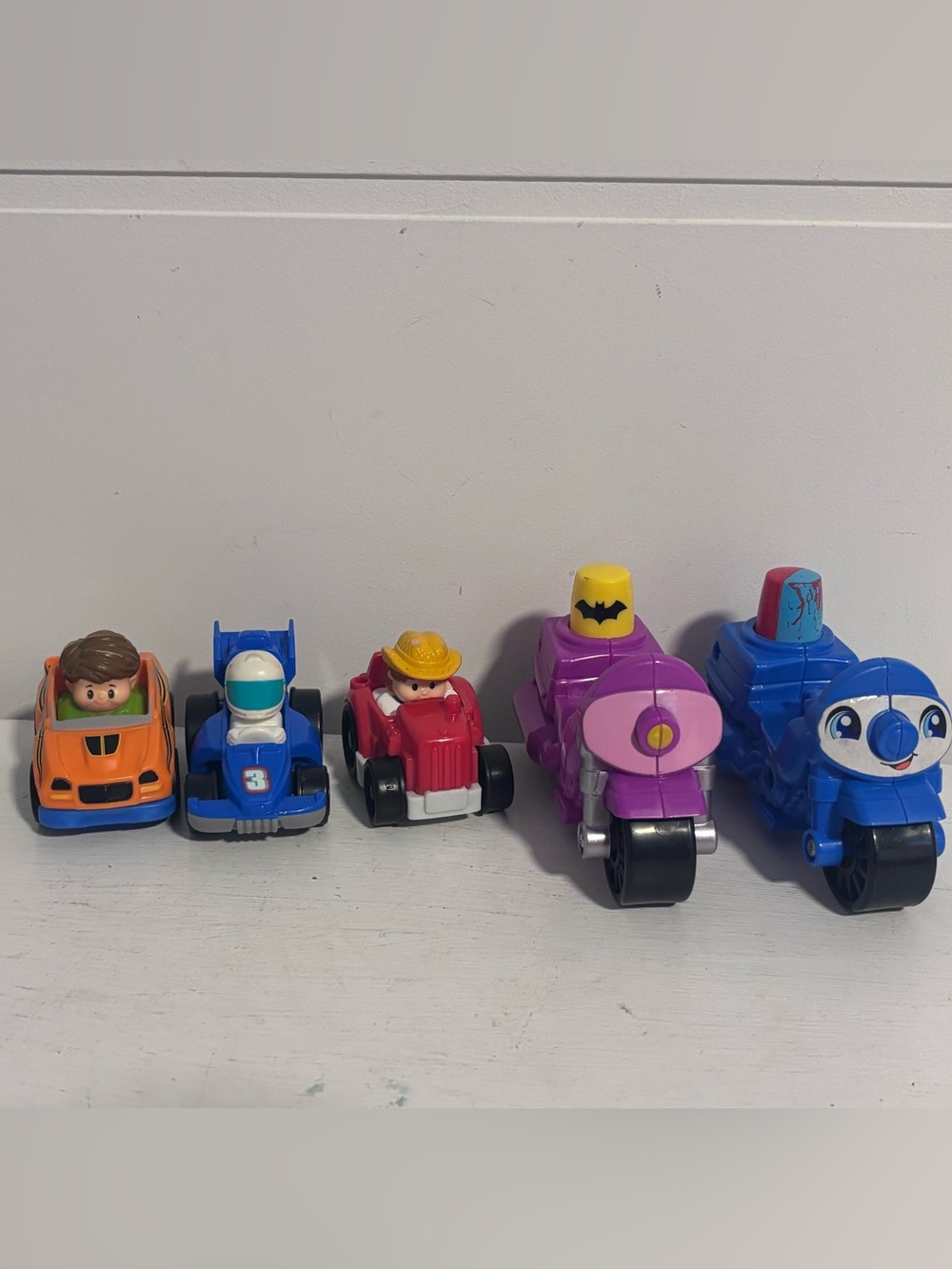 Fisher Price Little People Wheelie Lot